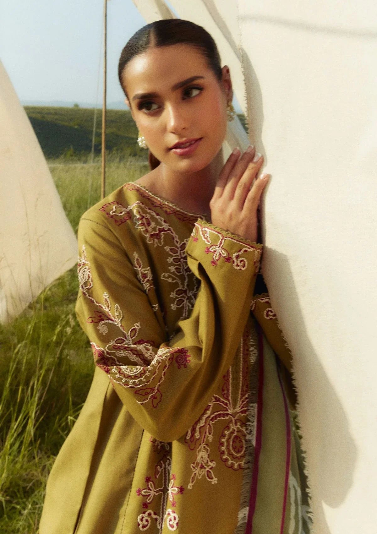 ETHNIC 3PC DHANAK EMBROIDERED SHIRT WITH DHANAK PRINT SHAWL AND TROUSER DN-2040