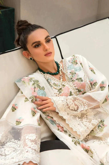 Embroidered Luxury Lawn Chikan Kari Unstitched 3Pc | 1021